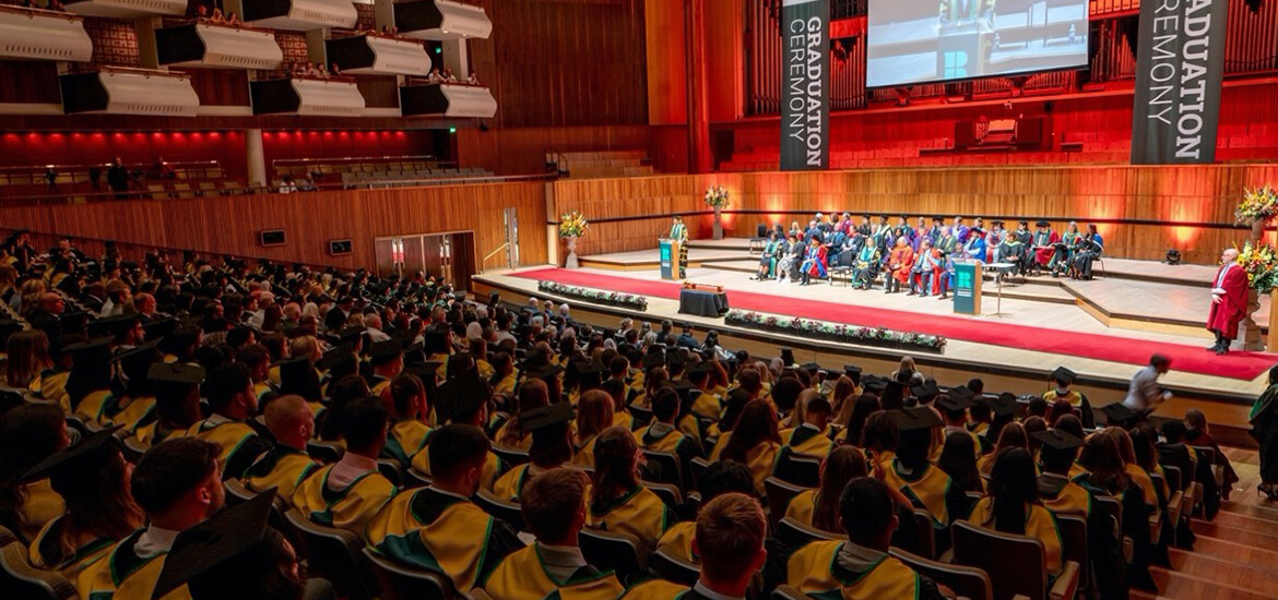 Image - 2,500 Roehampton graduates awarded their degrees at the September graduations